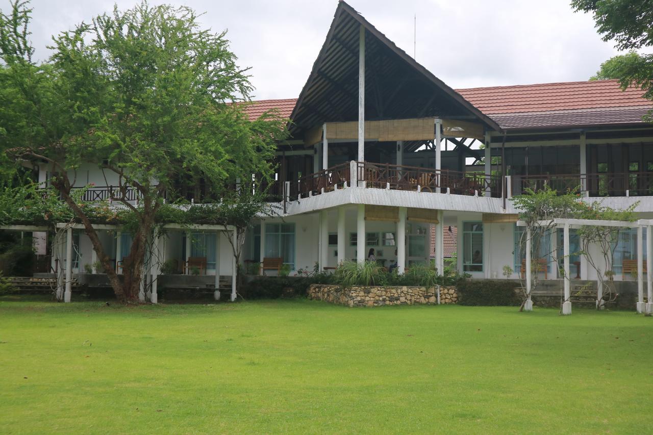 Bajo Komodo Eco Lodge Labuan Bajo Exterior photo